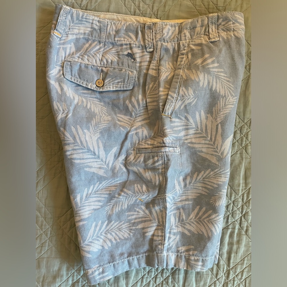 Tommy Bahama Light Blue and White Palm Print Flat Front Men's Shorts